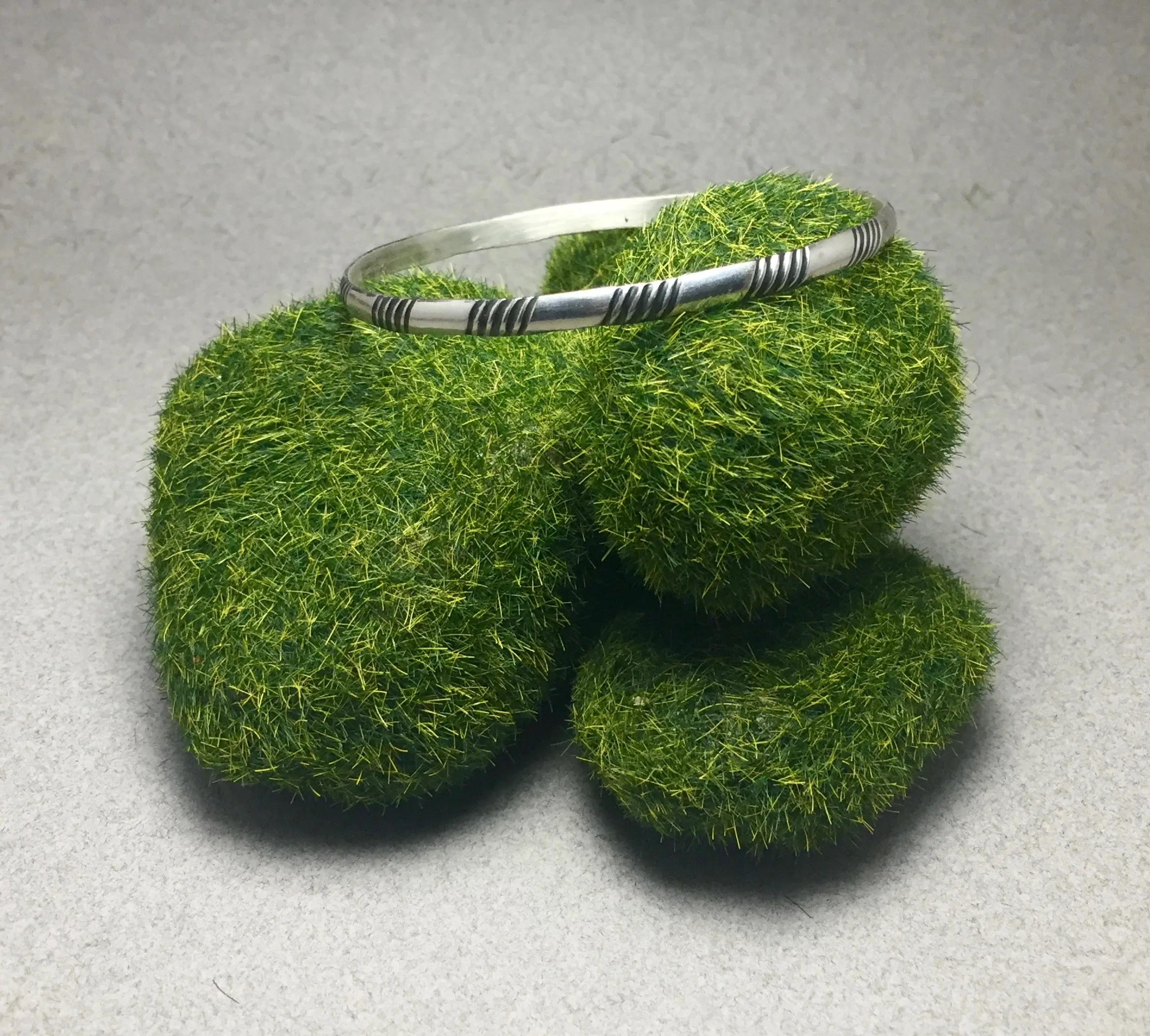 Bangle: Patterned