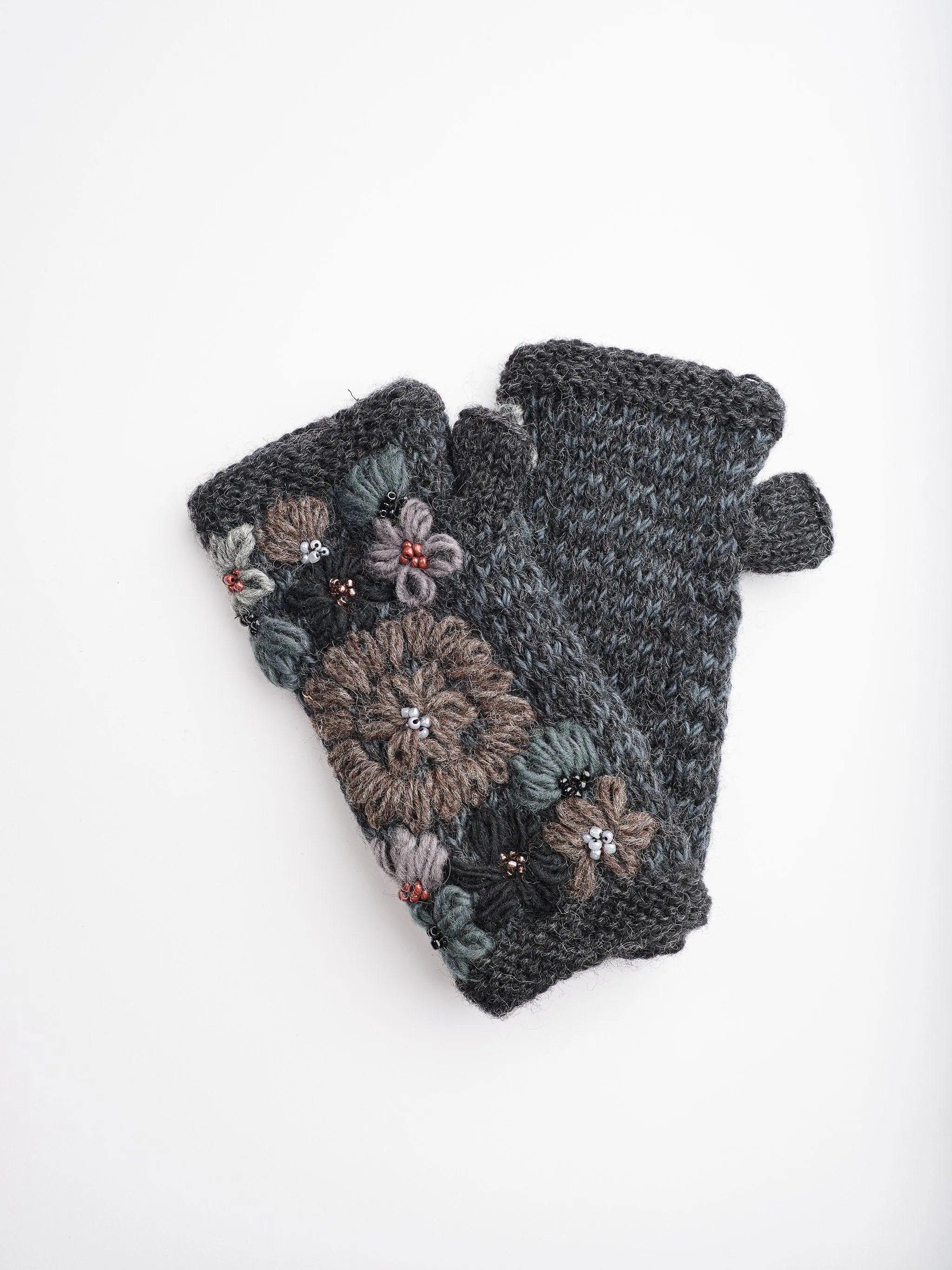 Embroidery Wool Beaded Floral Beanie Set.
