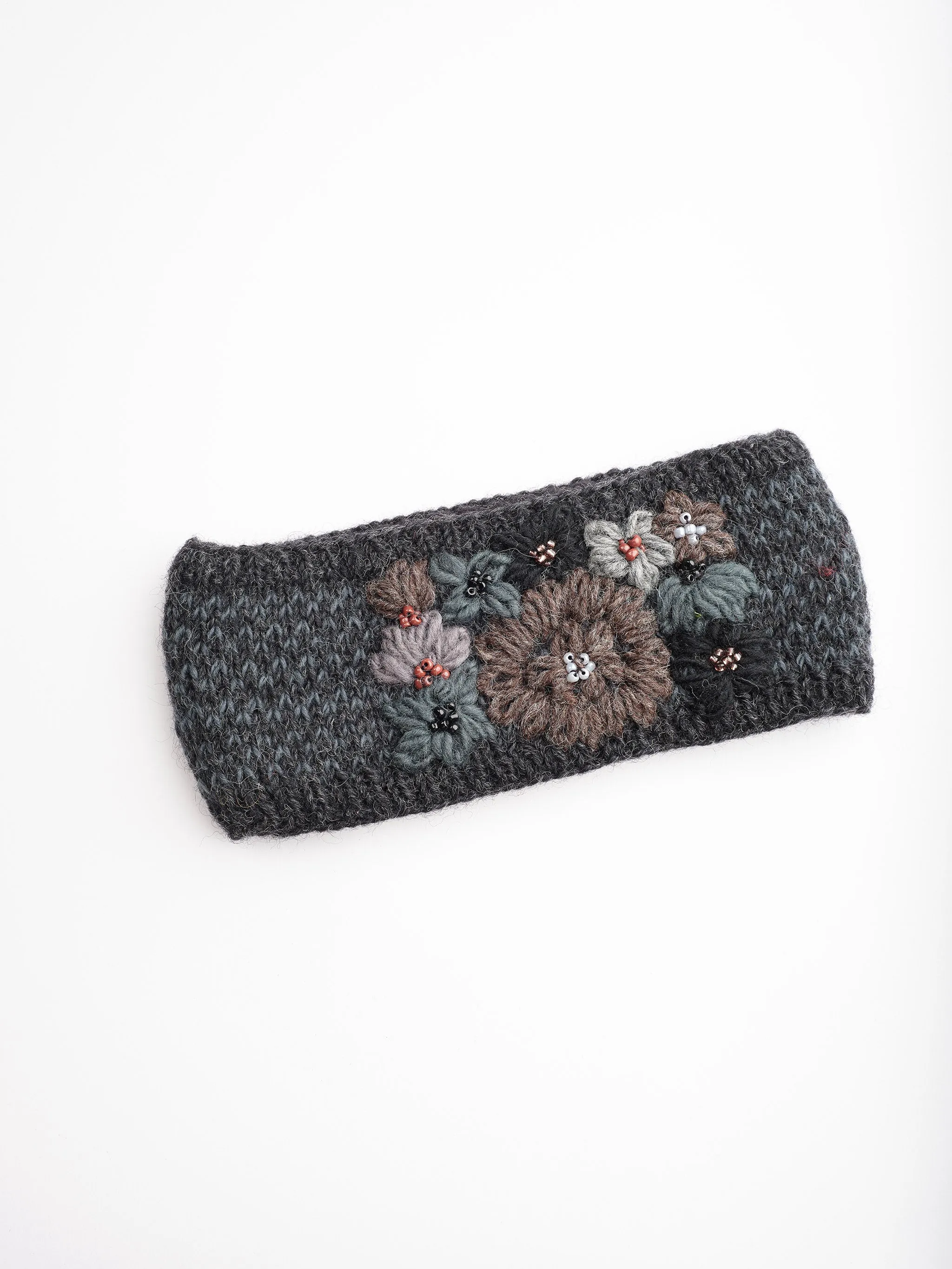 Embroidery Wool Beaded Floral Beanie Set.