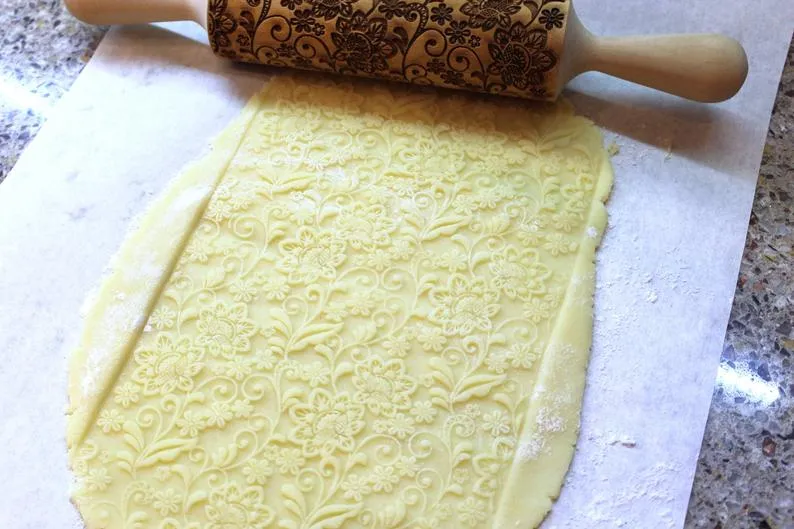 Flowers Embossed Rolling Pin, Valentine's Day,Clay Stamp,Shortbread Sugar Cookie, Christmas Gift
