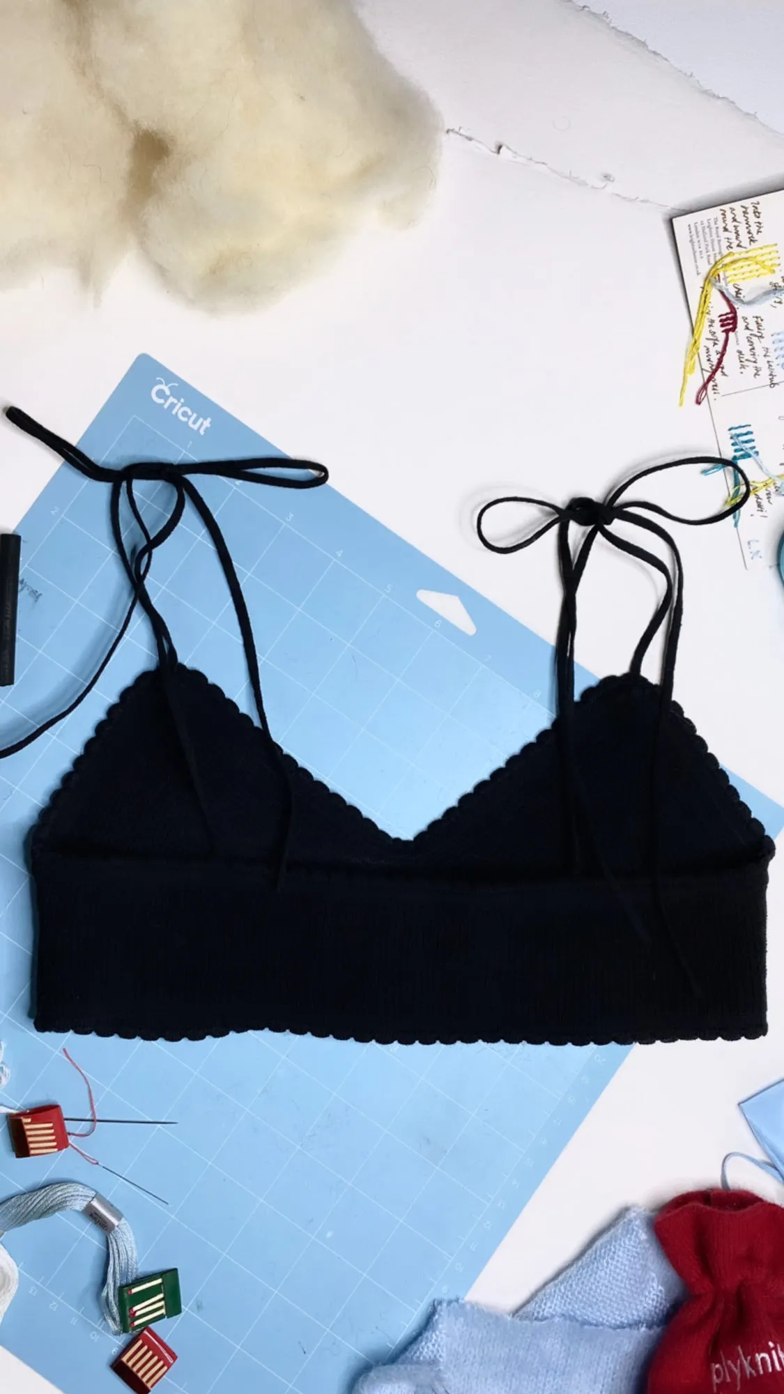 JENNY SCALLOPED BRALETTE IN SUPERBLACK