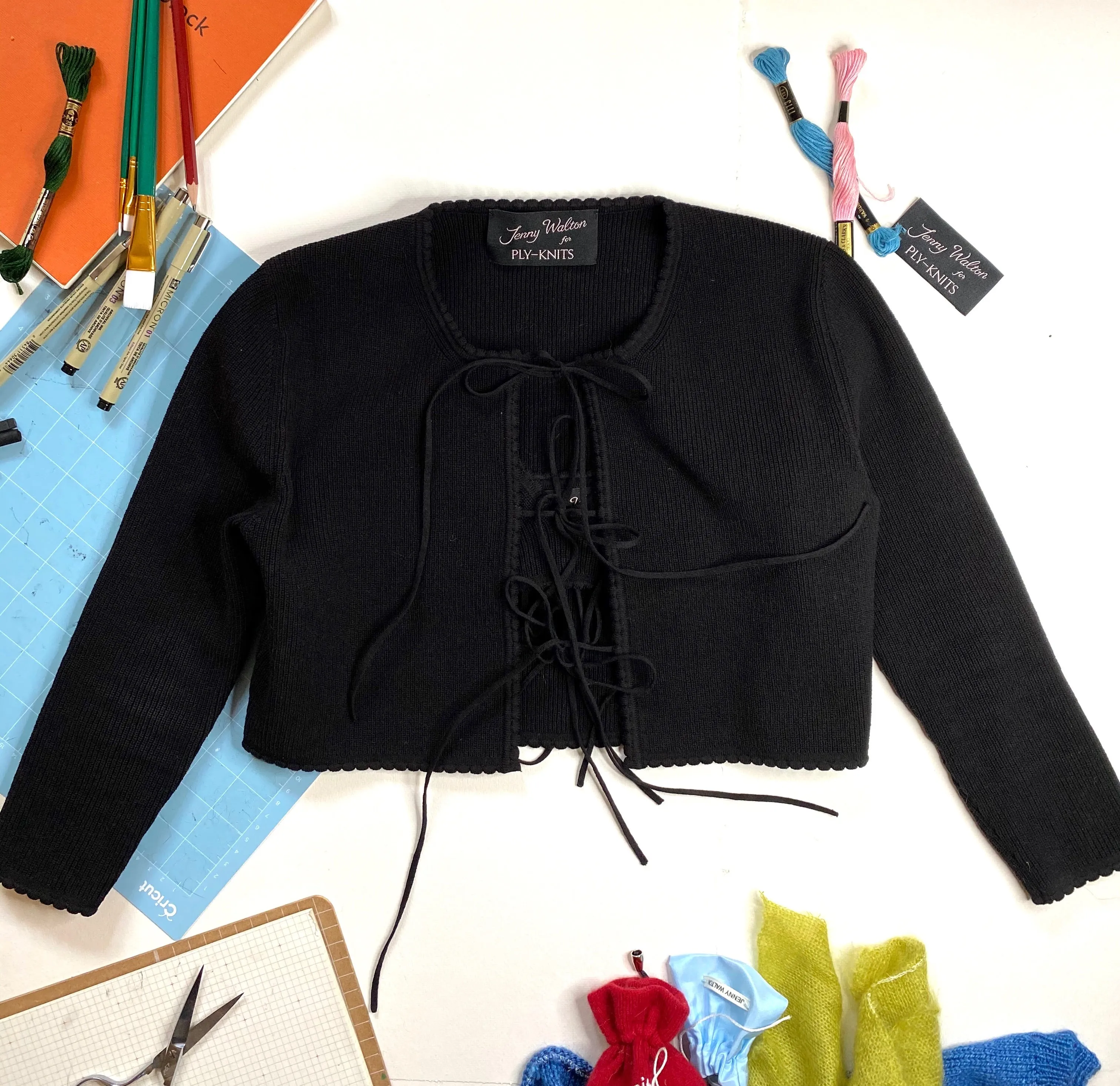 JENNY SCALLOPED CARDIGAN IN SUPERBLACK