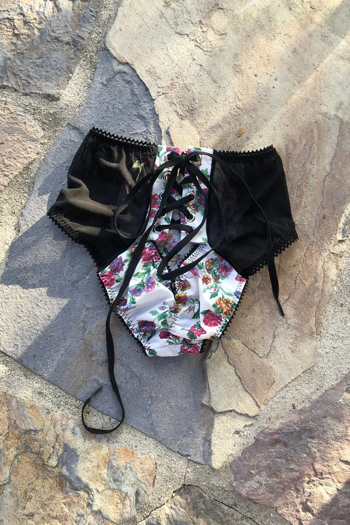 LAST ONE Cardamine Lace Up Panty in Original Rose