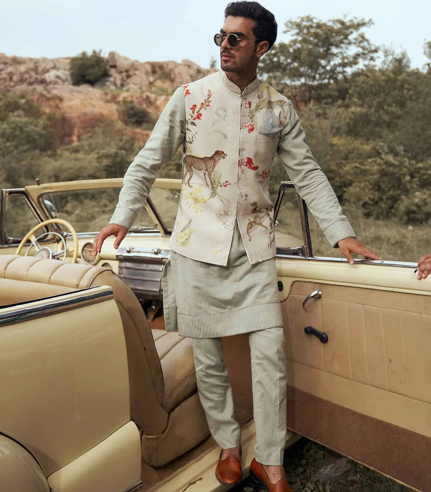 LEOPARD PRINTED KHADI BANDI
