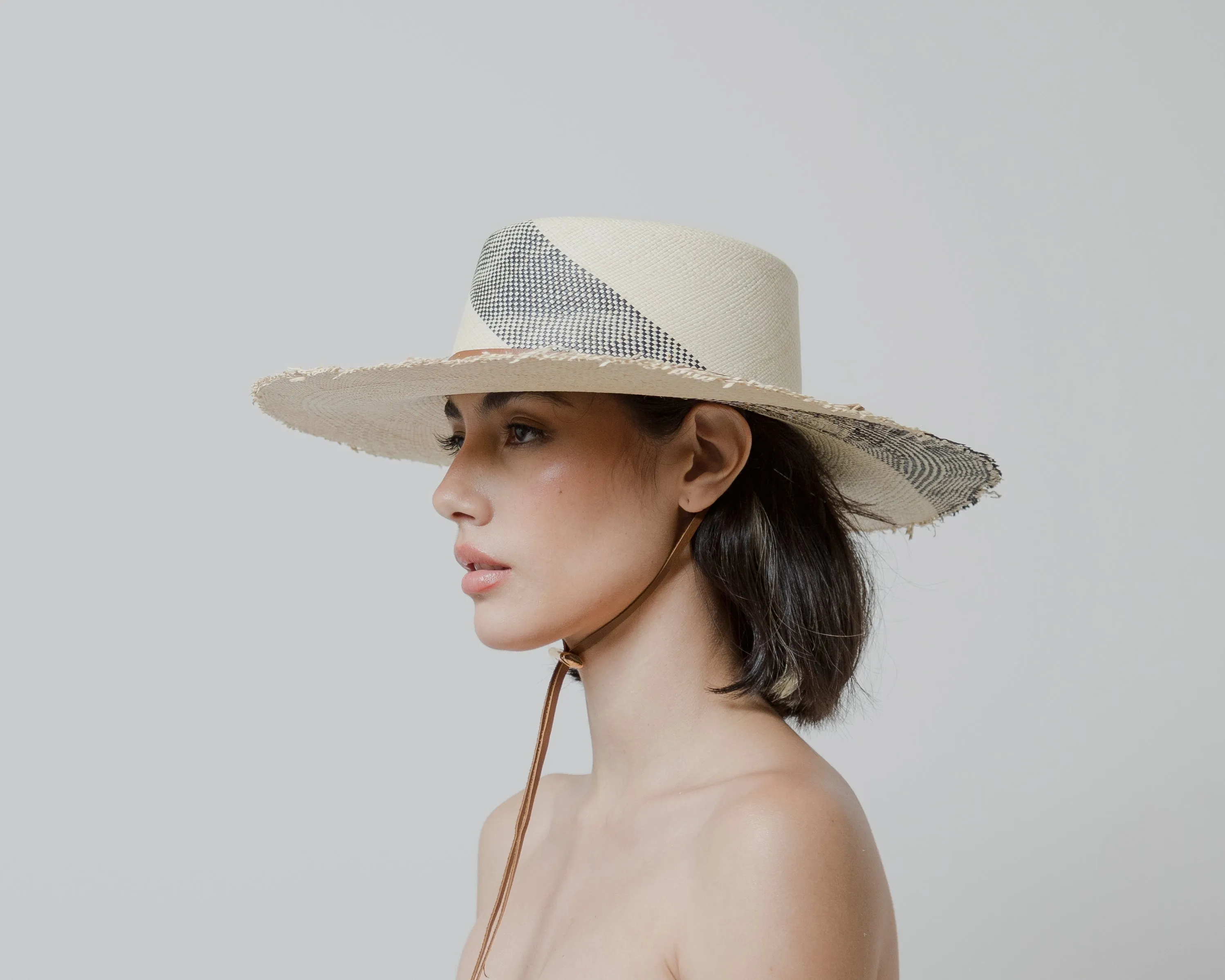 "Caracol" Frayed Cordovan Long Brim Hat