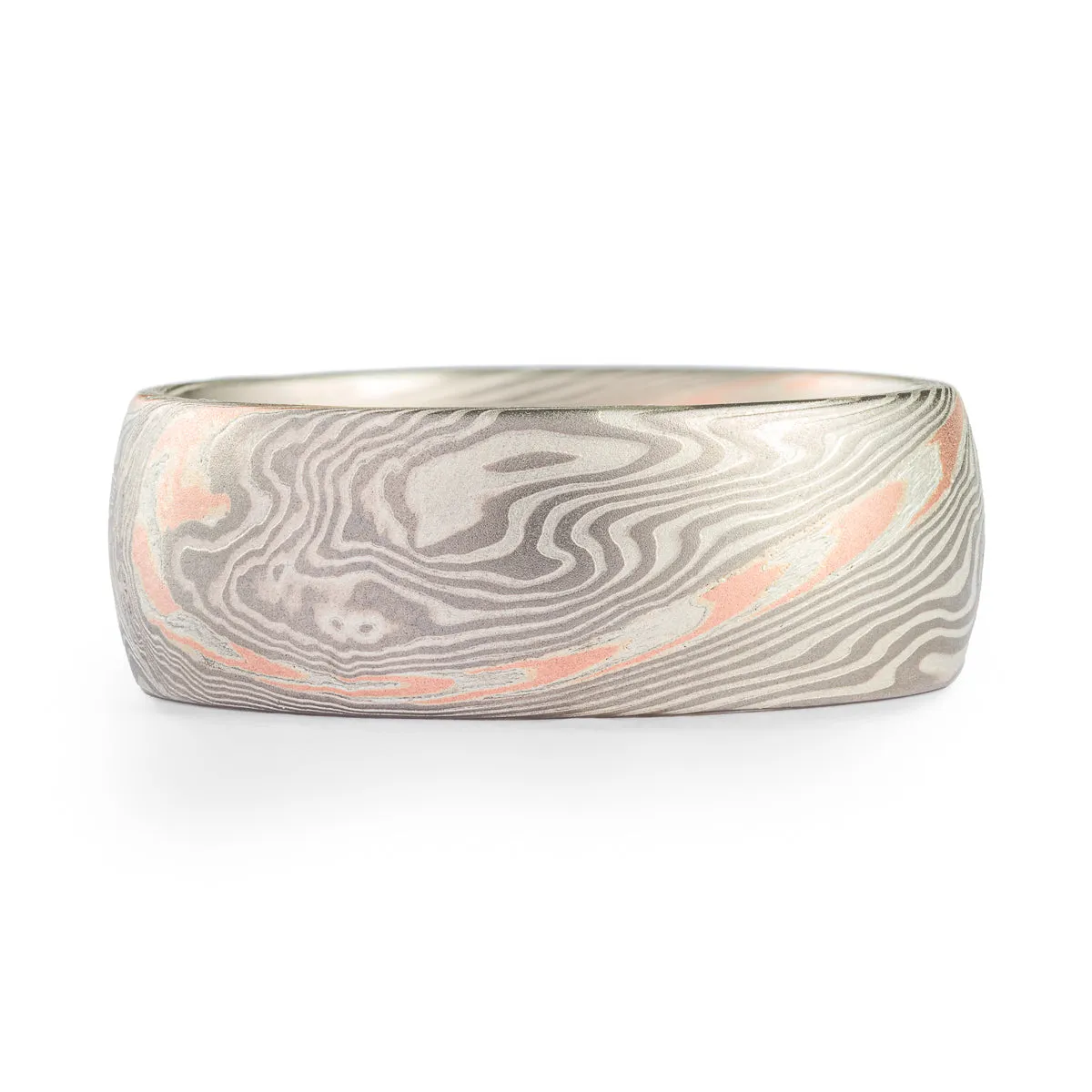 Unique Twist Ring with Patterned Stratum